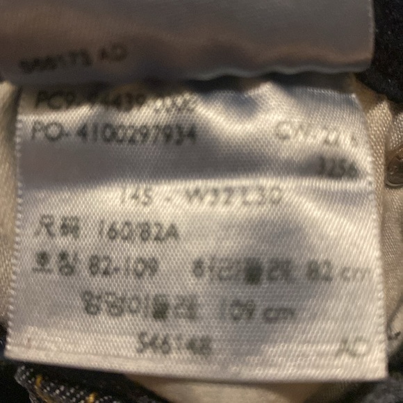 Signature Levi’s Curvy Straight Jeans - Picture 3 of 3